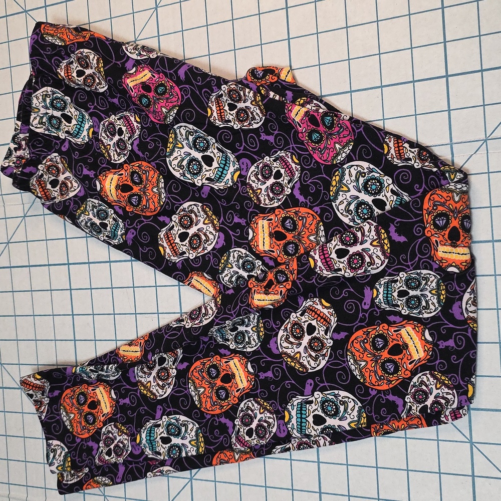 Bobbie Brooks Ladies Leggings, Large Preloved, Sugar Skulls Patterns